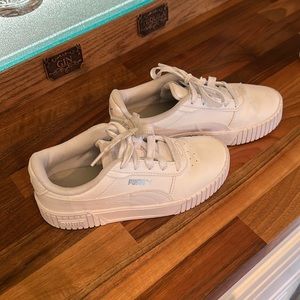 Girls size 1 puma athletic shoes